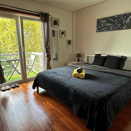 Modern Private Suite With Balcony & Bathroom - King And Queen Beds Vila Nova de Gaia Extérieur photo