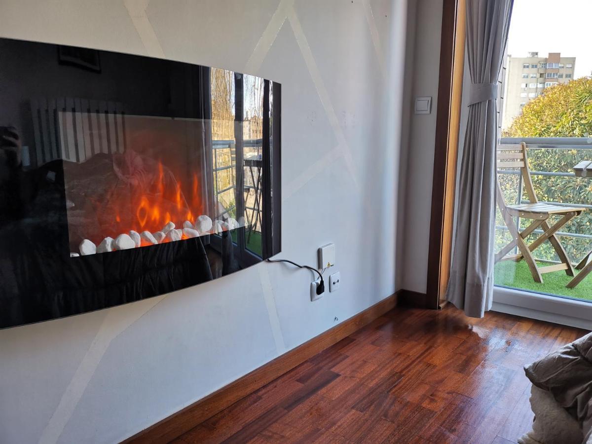 Modern Private Suite With Balcony & Bathroom - King And Queen Beds Vila Nova de Gaia Extérieur photo