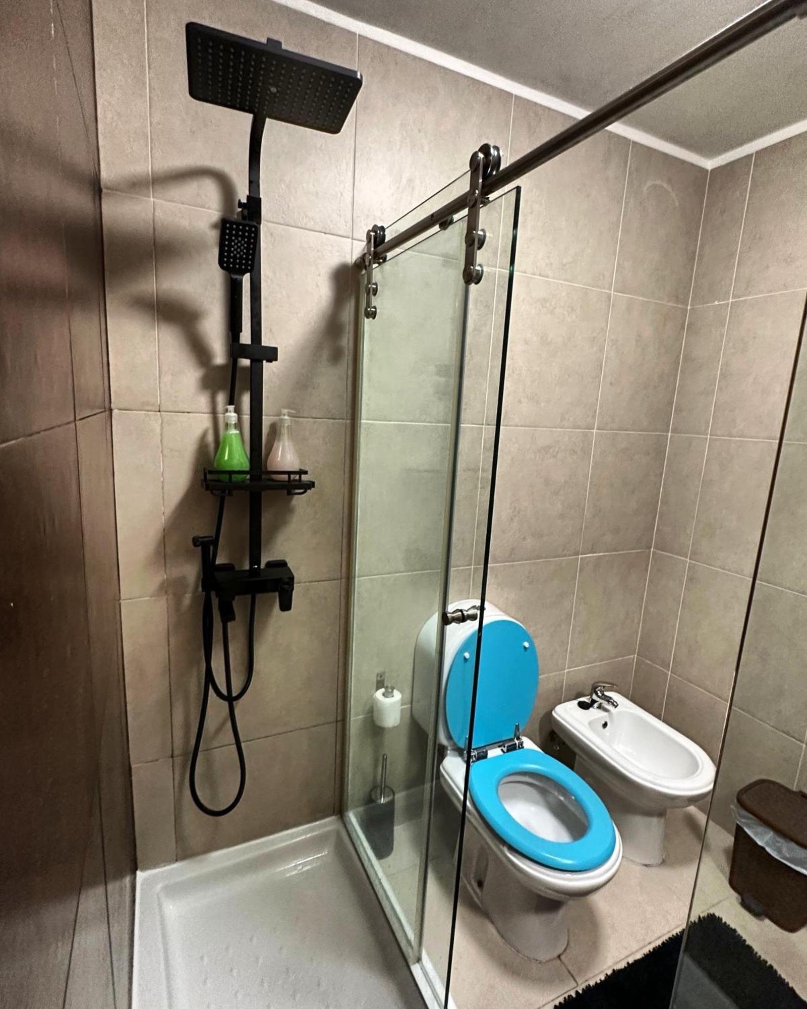 Modern Private Suite With Balcony & Bathroom - King And Queen Beds Vila Nova de Gaia Extérieur photo