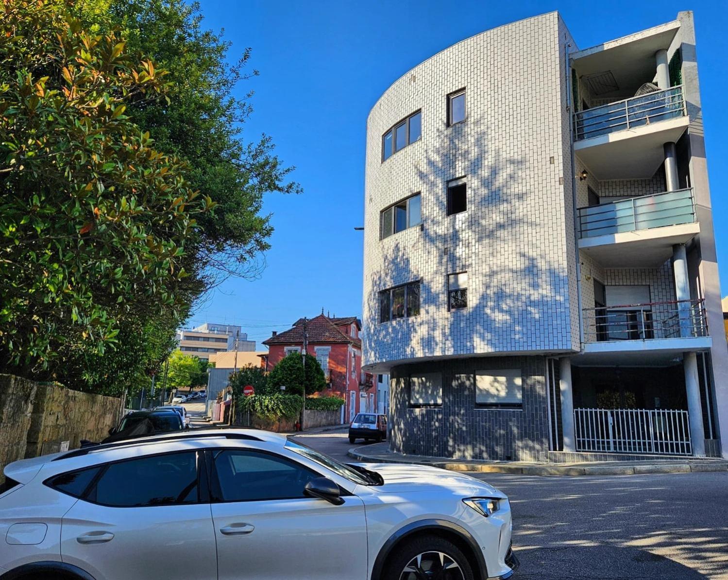 Modern Private Suite With Balcony & Bathroom - King And Queen Beds Vila Nova de Gaia Extérieur photo